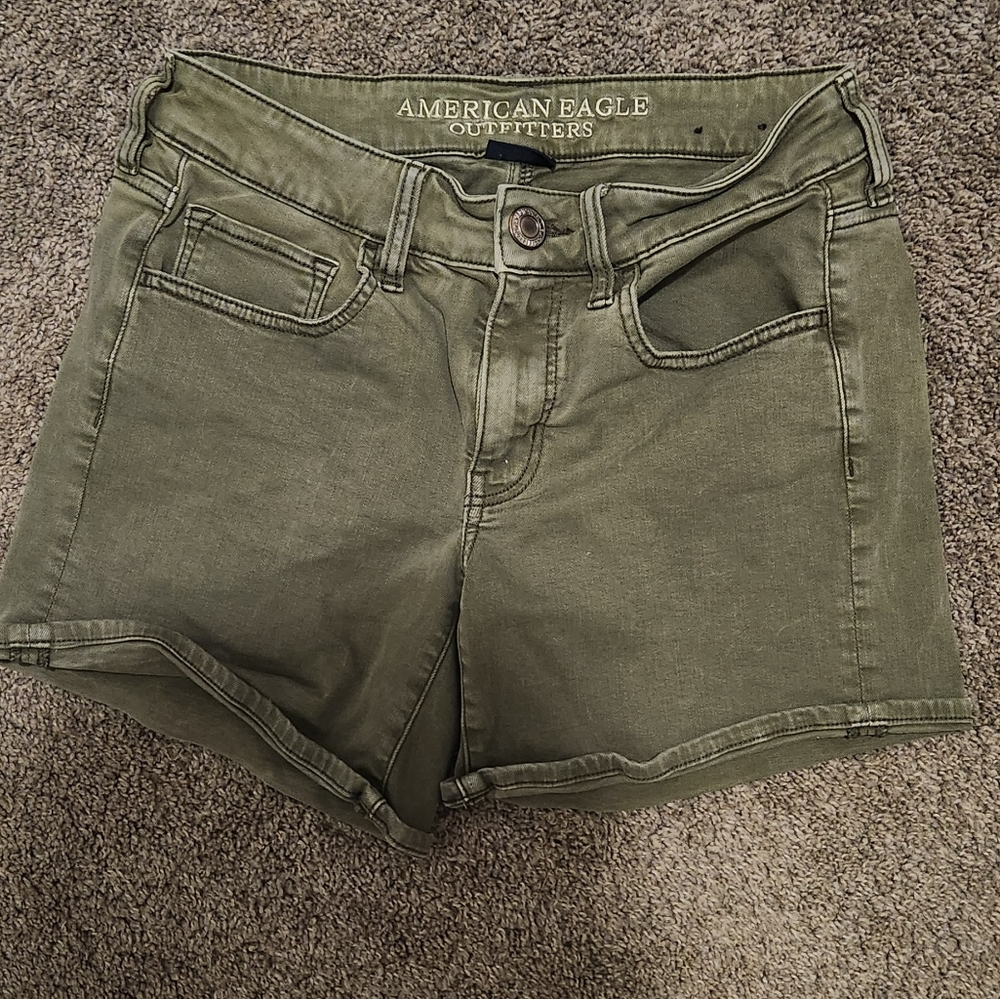 AE Womens Size 8